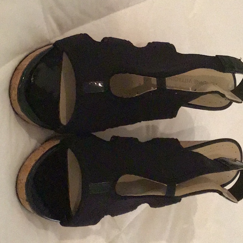 Black cork wedges. Peep toe.